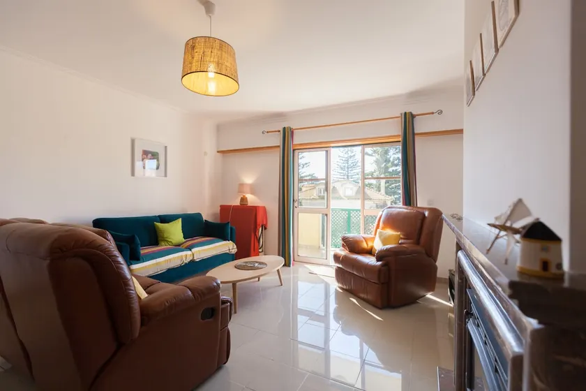 FLH Parede Family Flat with Balcony - Image 1