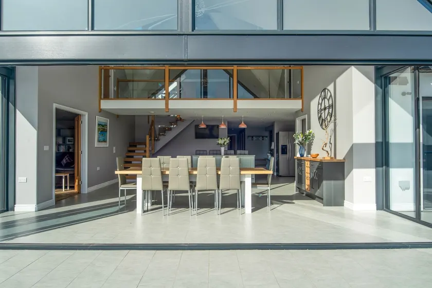 Ty Rhos Newydd: 5‑Bed Retreat Sleeping 10 in Llanerch-y-Medd | Managed by Anglesey Holiday Lettings - Image 1
