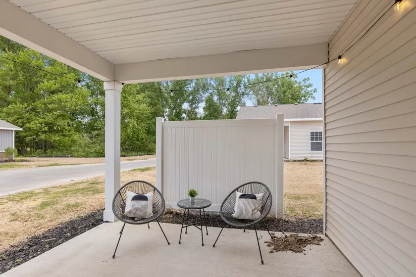 Relax in Comfort! 2BR Condo Close to Grand Rapids - Image 1
