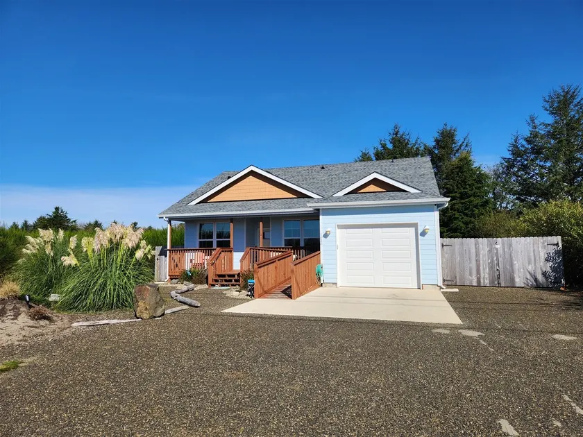 Heron Haven - Beautiful newer canal front home - Image 1