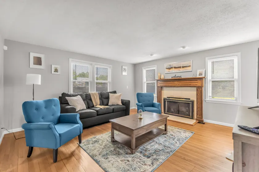 Comfortable 3BR Home Near Yale & Quinnipiac - Image 1