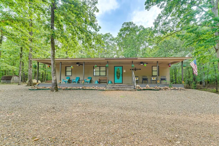 Broken Bow Getaway: Hot Tub, Grill & Fire Pit - Image 1