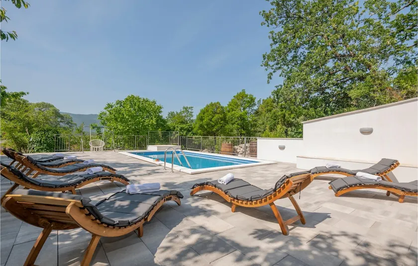 Lovely home in Vrgorac - Image 1