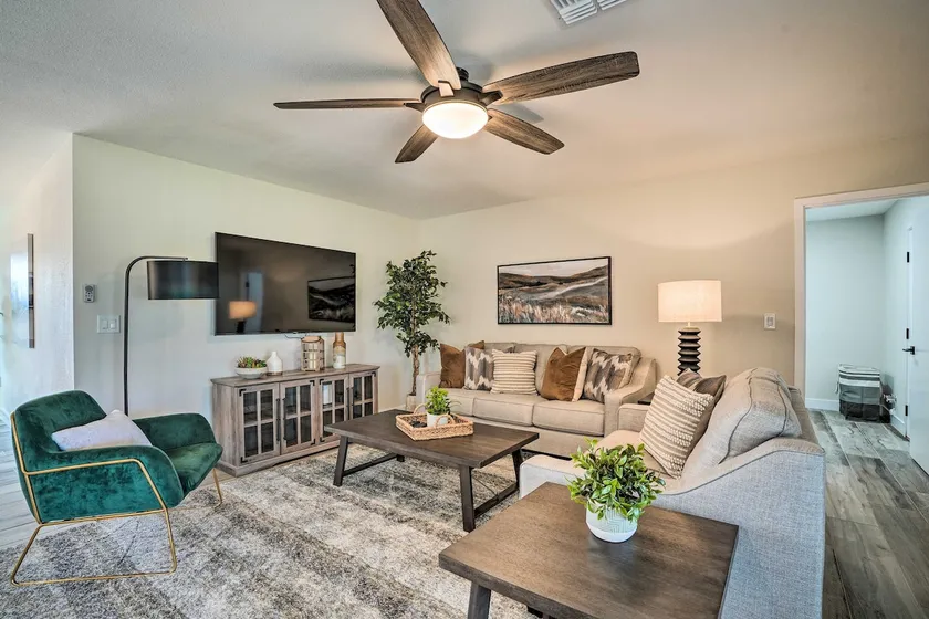 Golfer's Haven! Gem w/ Patio & Grill in Sun City - Image 1