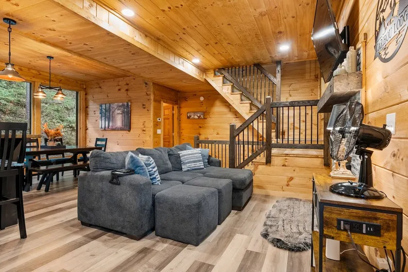 Hocking Hills Lodge | Hot Tub + Game Room - Image 1