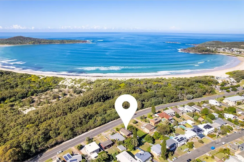 Fingal Bay Coastal Retreat 1 12 Marine Dr fantastic ground floor duplex - Image 1