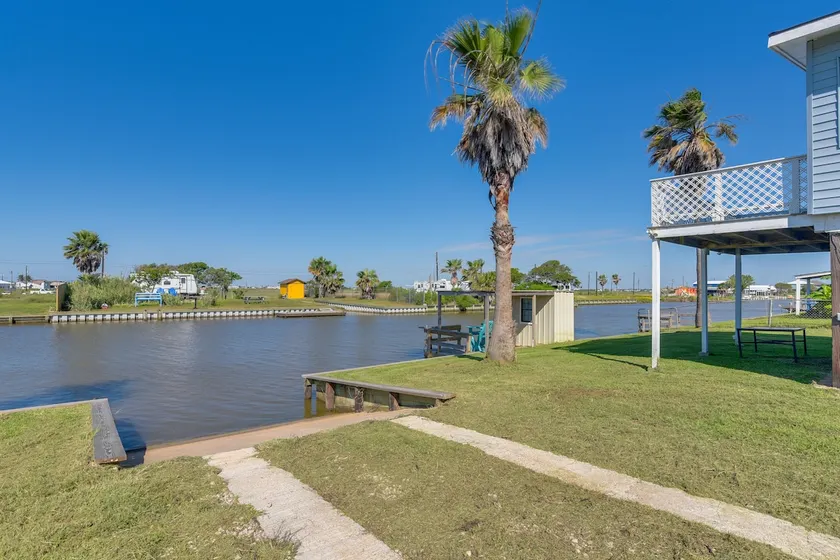 Waterfront Texas Abode w/ Boat Ramp, Pets Welcome - Image 1