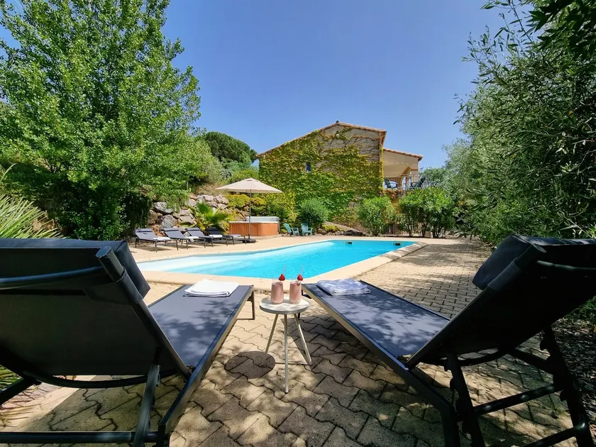 Spacious villa with private pool in Caunes - Image 1