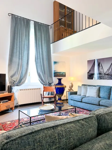 ComeCasa Terraced 3 Bedrooms Port View - Image 1