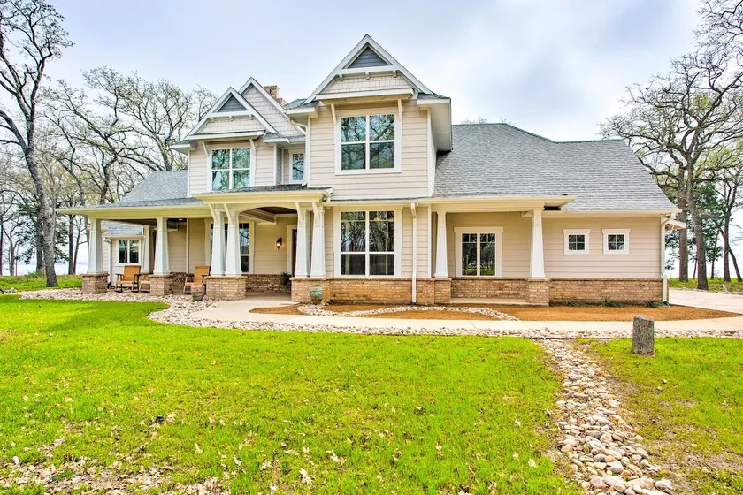 Waterfront Lake Tawakoni Home w/ Fire Pit! - Image 1