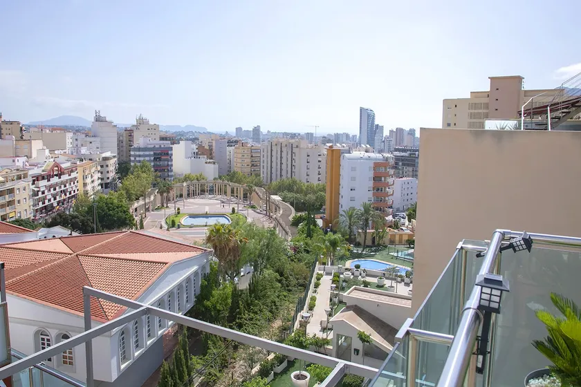 Borumbot Penthouse Pool View - Image 1