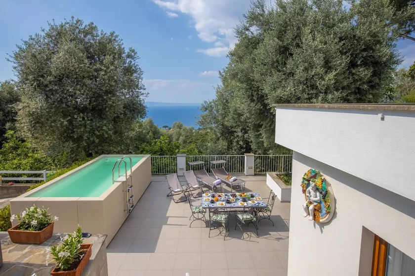 Sorrento Villa with Pool and Amazing Views - Image 1