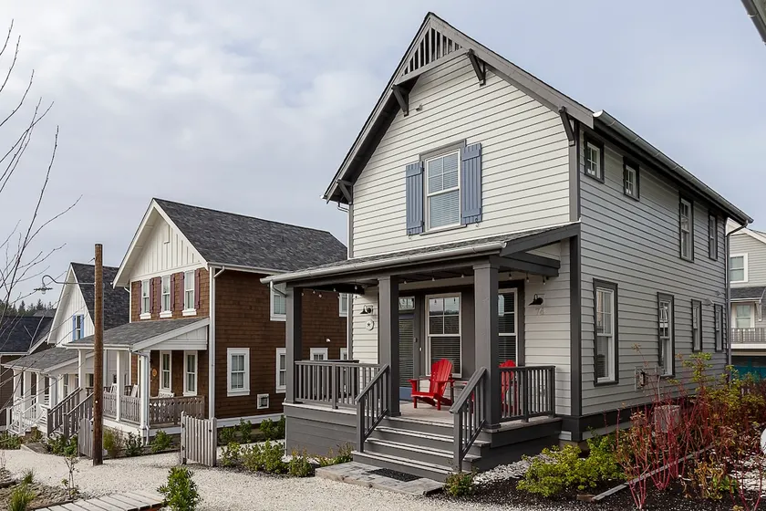 Seabrook's Tide & Seak: A coastal farmhouse! - Image 1