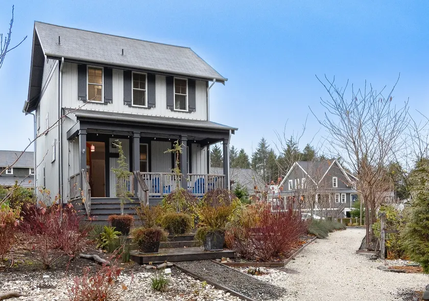 Seabrook's Sea Babys, a 2-bedroom farmhouse! - Image 1