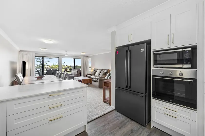 Riverdance Apt 14 Mooloolaba Waterfront Stay - Image 1