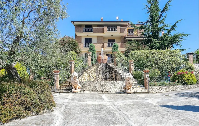 Awesome Home In Caiazzo - Image 1