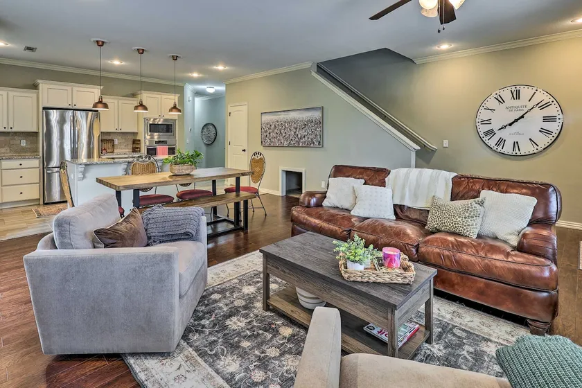 Fayetteville Home Near University of Arkansas! - Image 1