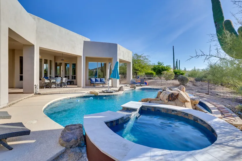 Infinity Pool: Stunning Home in Cave Creek! - Image 1