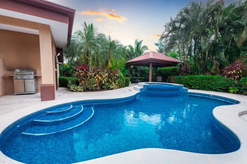 Villa Sendero by VacationPuraVida - Image 1