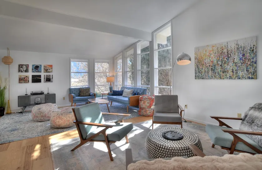 Mid Century Mountain Home on 3 acres - 10 Minutes to DGO - AC-Hot Tub-Views - Image 1