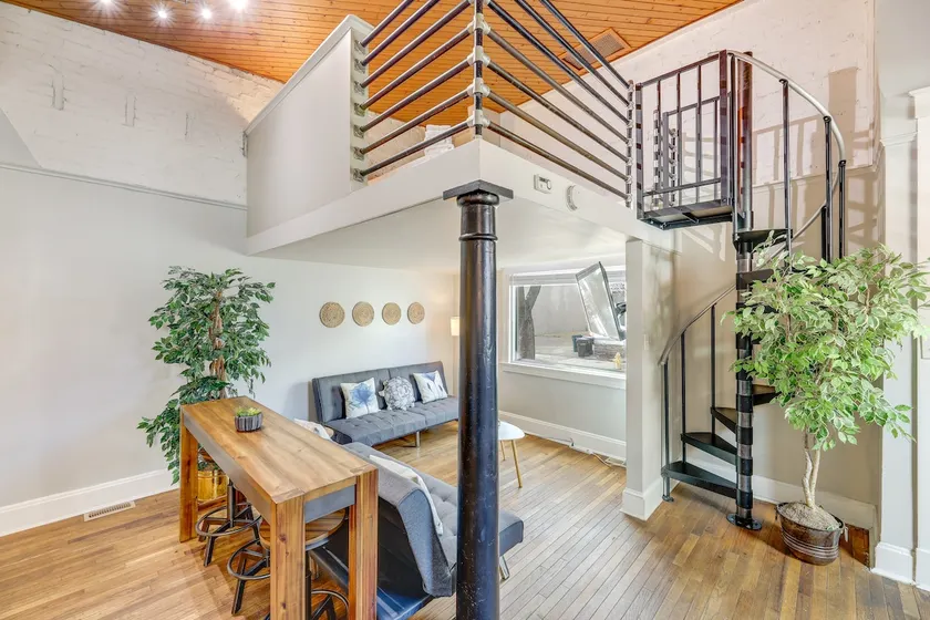 Cozy Boho-Chic Loft ~ 2 Mi to Downtown Cincinnati - Image 1