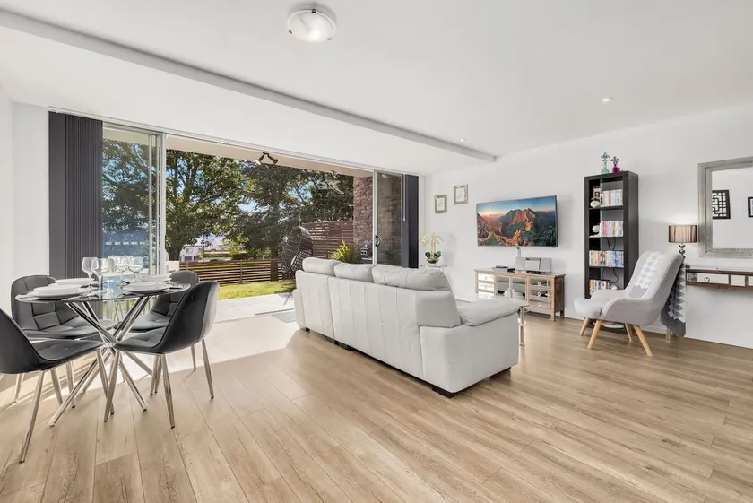 Edge One - Dog Friendly Jindabyne Holiday Apartment - Image 1