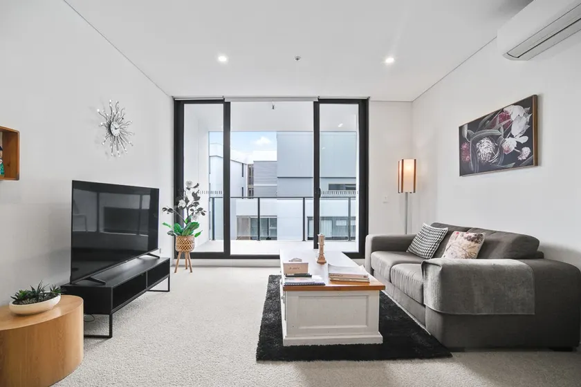 Spacious1 BR@waterfront Olympic Park_free carpark - Image 1