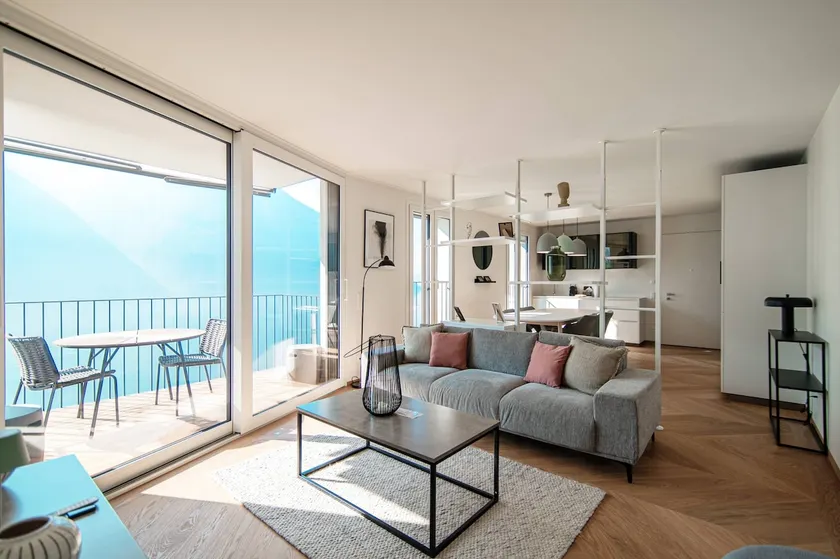Luxury three-room apartment with breathtaking view (Unique 3) - Image 1