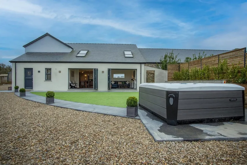 Kiln Park Farmhouse - 4 Bedroom Cottage - Narberth - Image 1