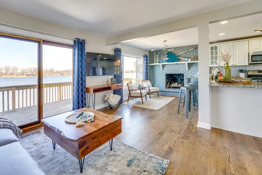 Spacious Lakefront Home in White Lake - Image 1