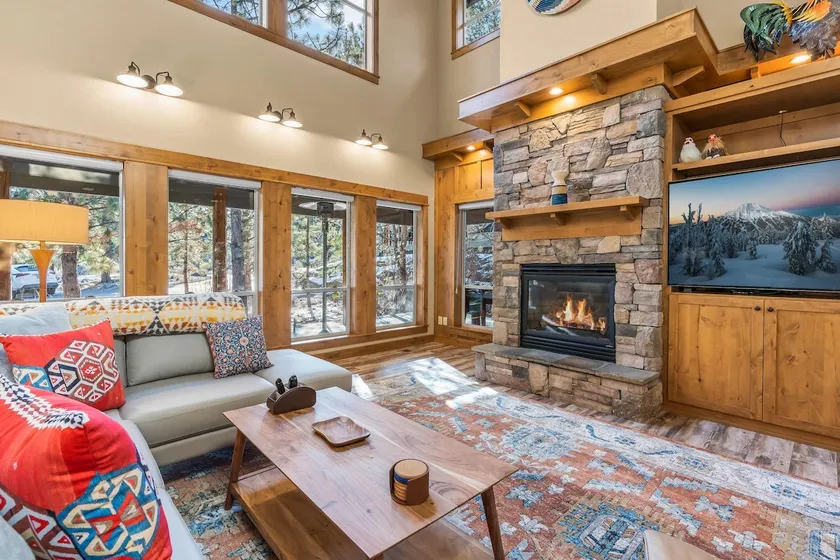 New! Brand New Furniture~Close to Trails~Fireplace - Image 1