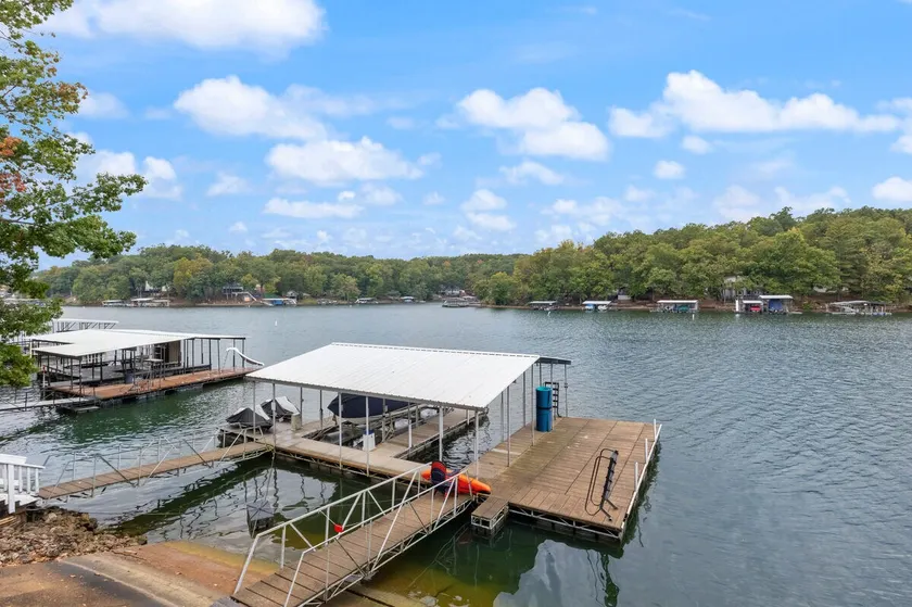 Lake Life: Amazing Weekday Specials! Great Cove! - Image 1