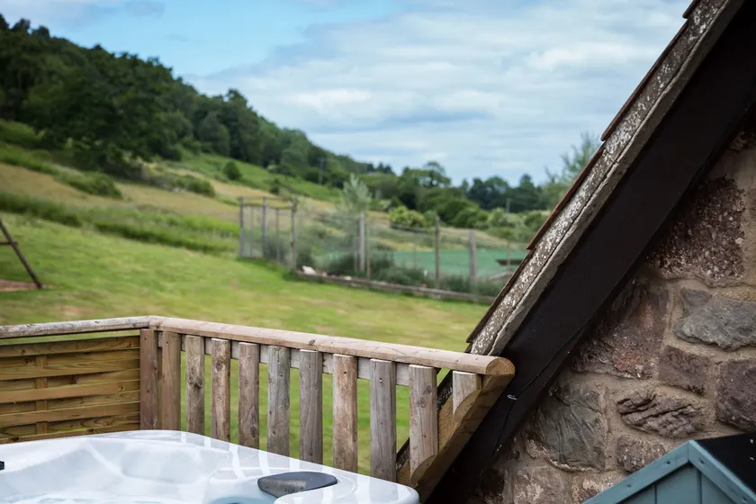 Brambles 5* Hay Loft Cottage - Image 1