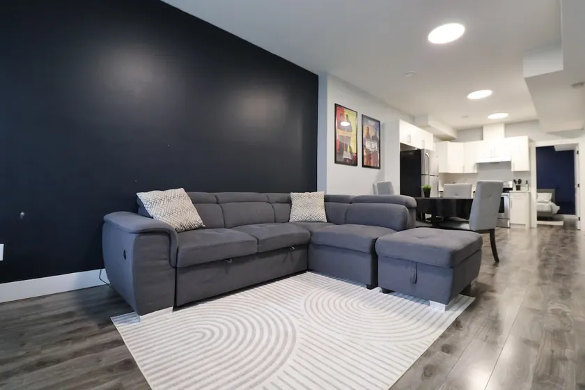 Modern 3BR - Patio - Fireplace - Self Check-in - Image 1