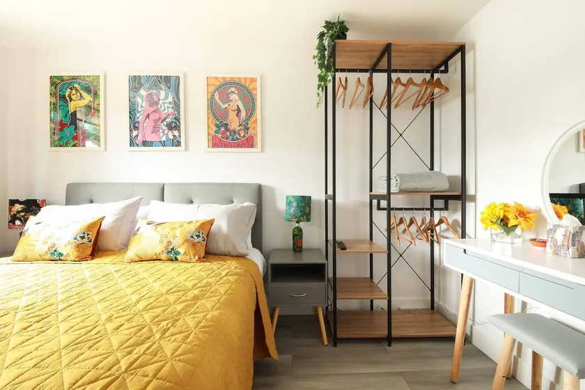 Little Bright House - Image 1