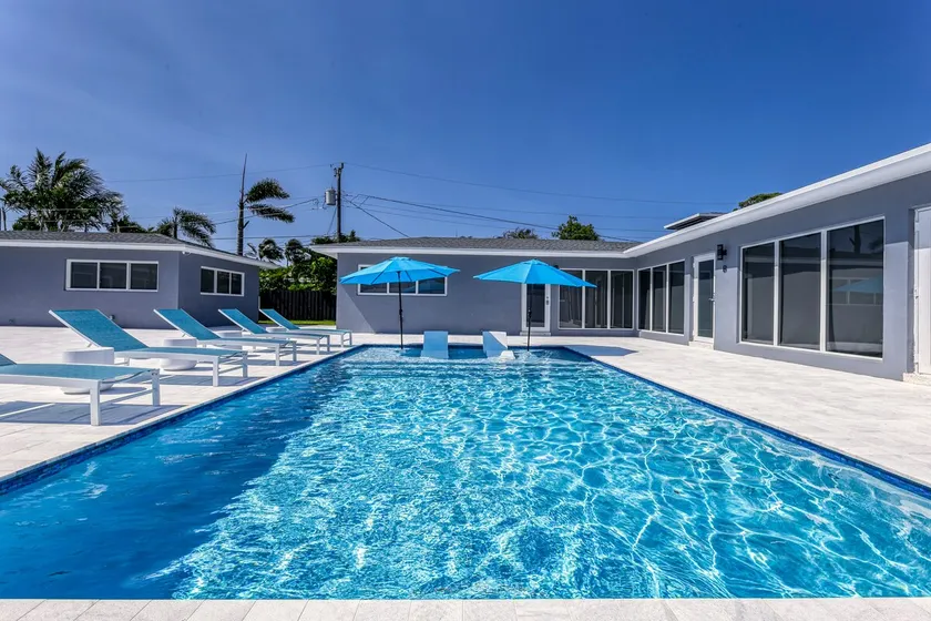 Sunshine Manor 2013 - Image 1