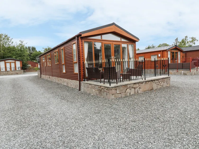 32 Cruachan Lodge - Image 1
