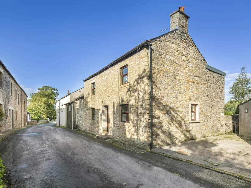 Ellwood House - Image 1