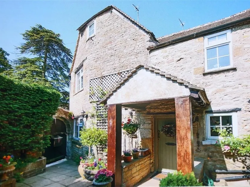 Pike Cottage - Image 1