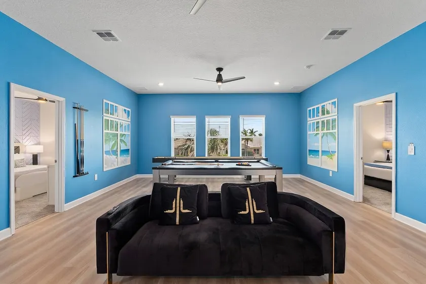6BR Beach House w PVT Pool & Extras - Image 1