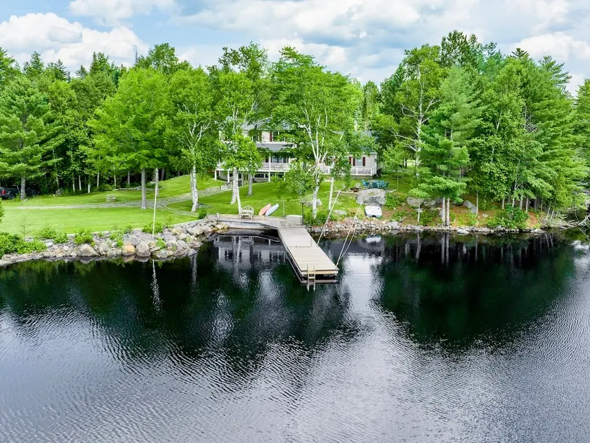 Moosehead Lakefront|Hot Tub|Pet Friendly|Private Dock|Fast WIFI|Personal chef - Image 1