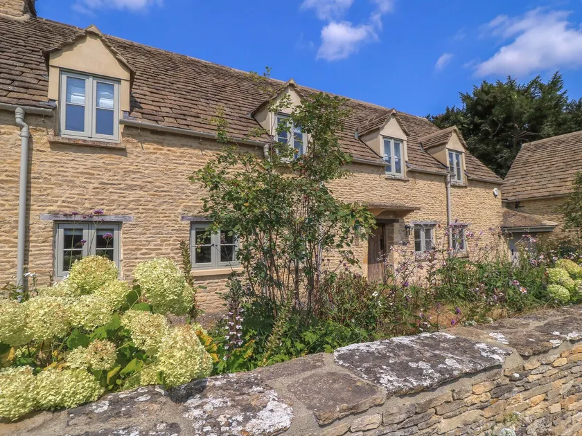 Easter Cottage - Image 1