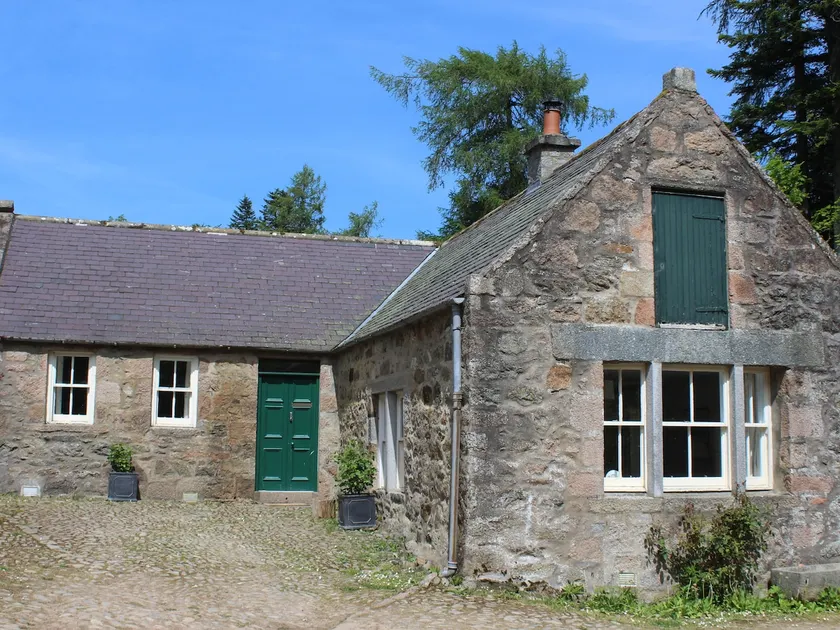 Steading Cottage - Craigievar Castle - Image 1