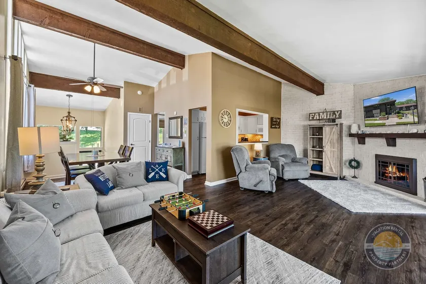 New Lake Como Condo with Lake Views - Image 1
