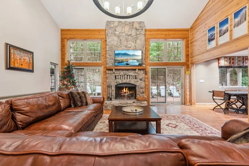 5BR Seven Springs Home on Resort, Hot Tub, Shuttle - Image 1
