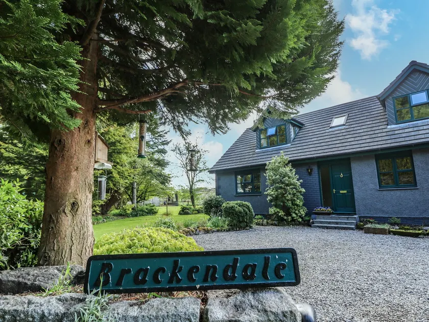 Upper Brackendale - Image 1