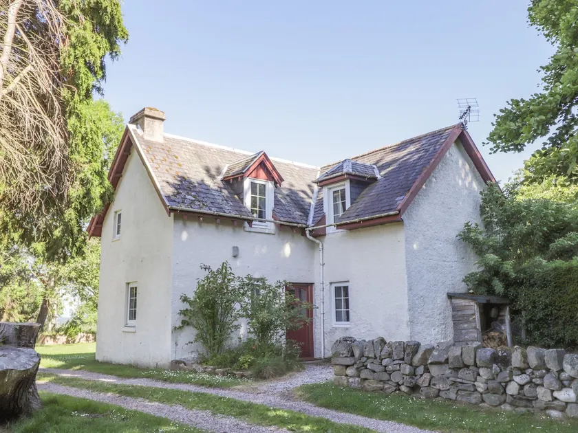 Garden Cottage - Image 1