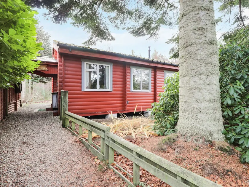 Rowan Lodge, STRATHPEFFER - Image 1