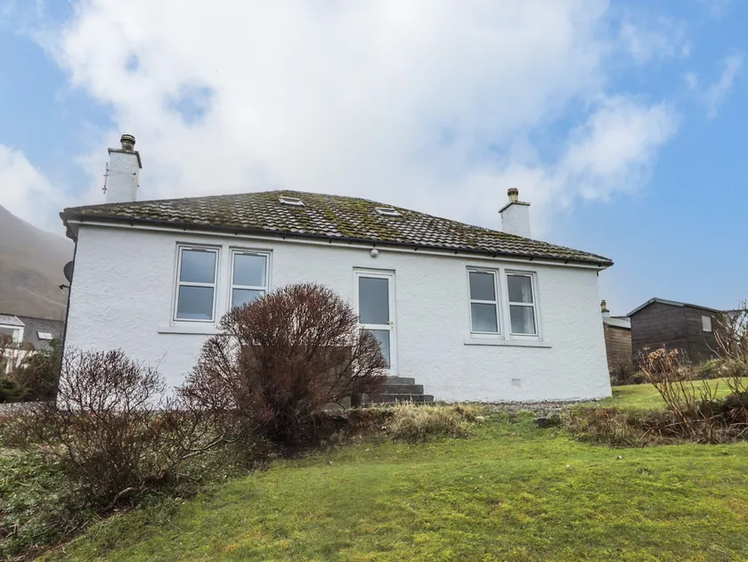 13 Sconser - Image 1
