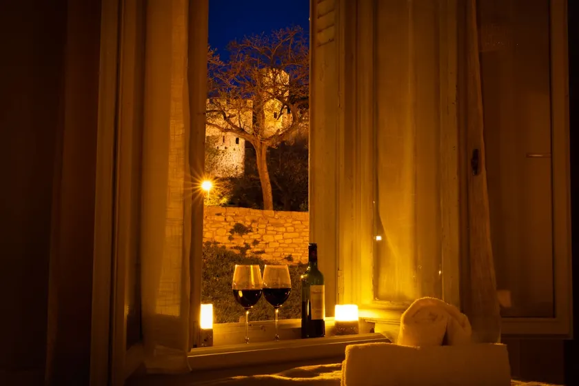 Pied à Terre: View of the medieval city + Parking - Image 1